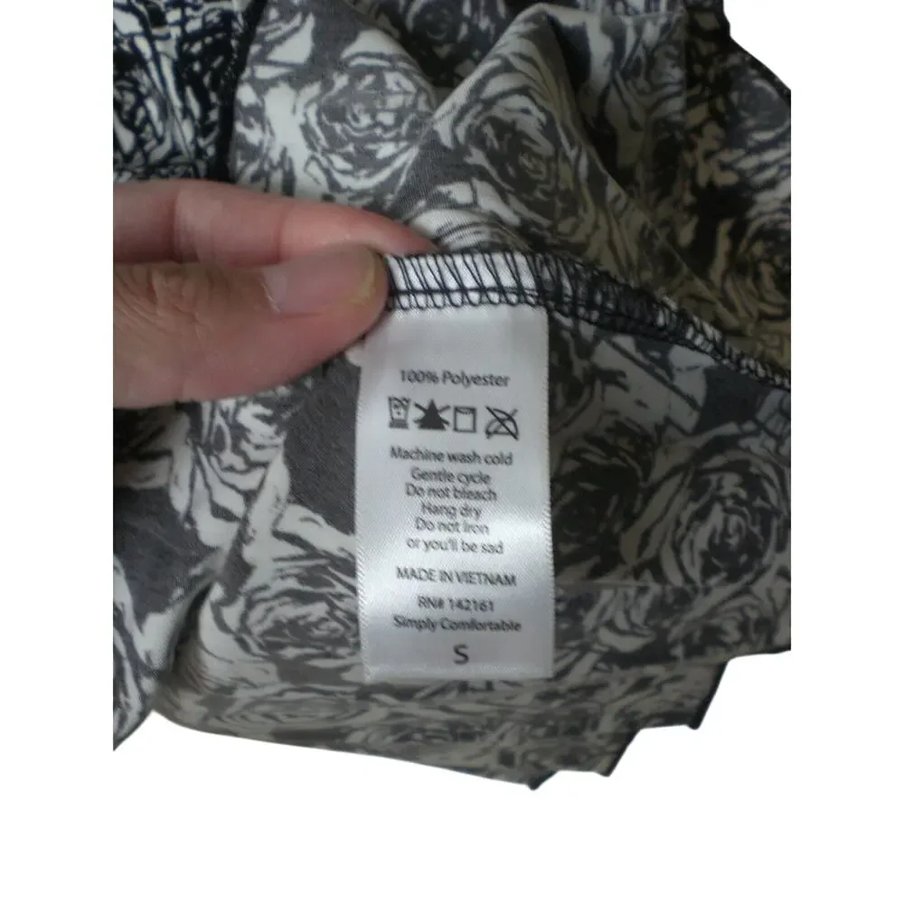 NWT LuLaRoe Black White Roses Jill Accordion Skirt SMALL